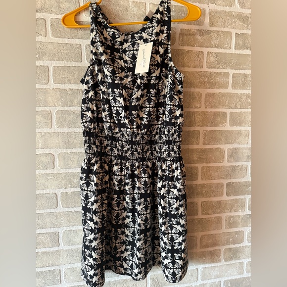 Universal Thread Dresses & Skirts - Universal Thread Black and Cream Floral Midi Dress